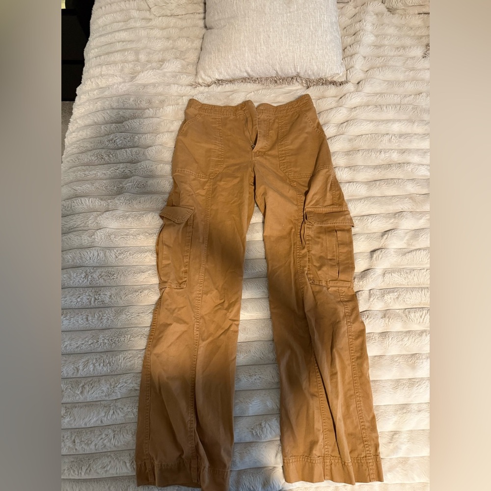 Abercrombie & Fitch Tan Cargo Pants